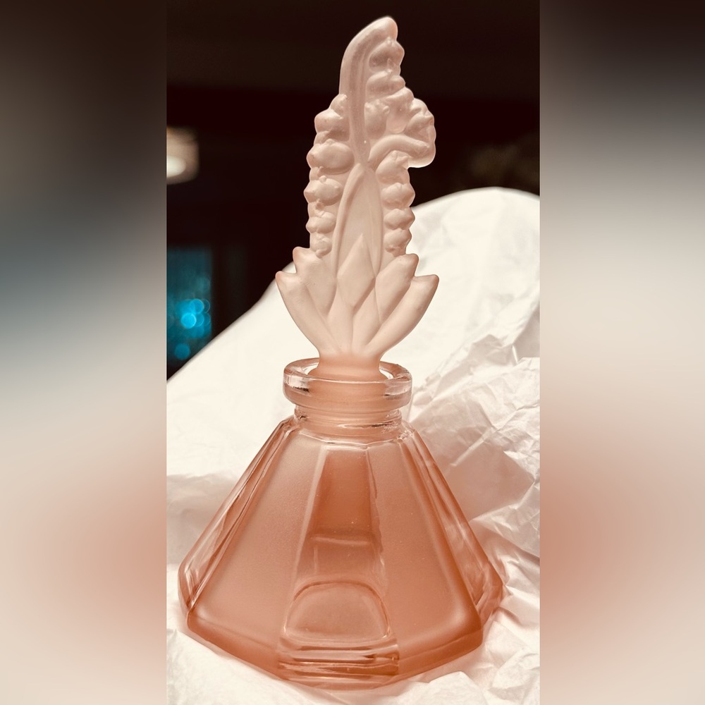 Elegant Pink Glass Perfume Bottle